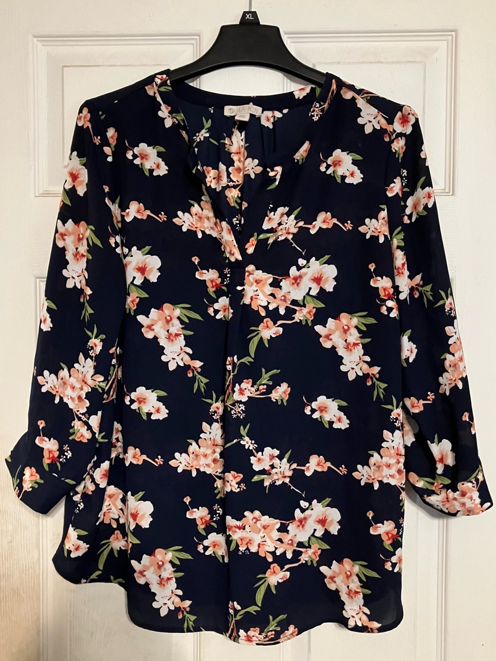 Women’s Floral V-Neck Blouse - Navy with Pink Blossoms Size L Lightweight